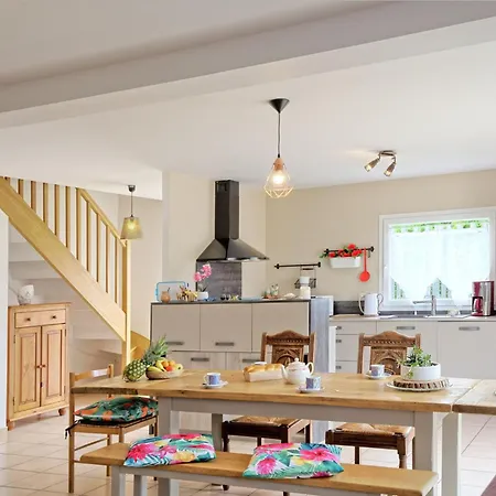 Сasa de vacaciones Chez Lucie By Interhome *